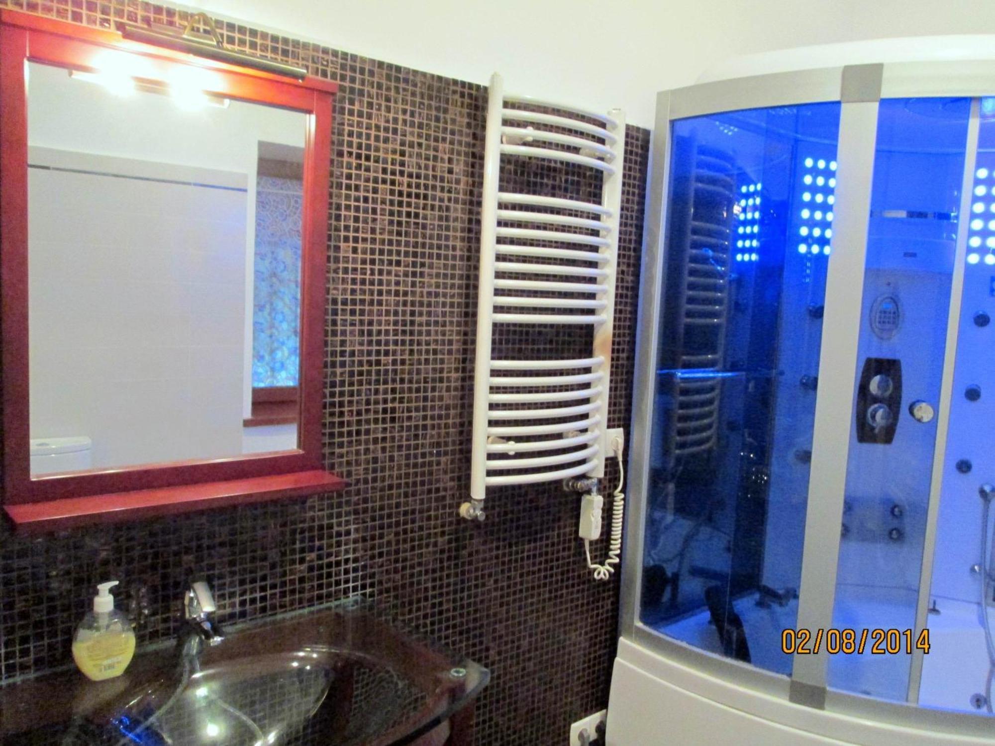 Apartment In The Centre Of ลวีฟ ภายนอก รูปภาพ