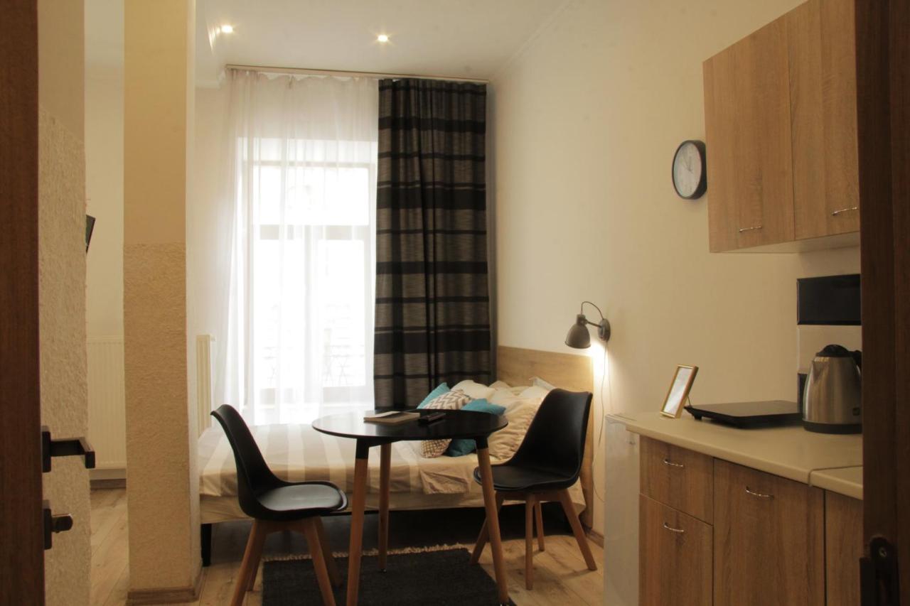 Apartment In The Centre Of ลวีฟ ภายนอก รูปภาพ